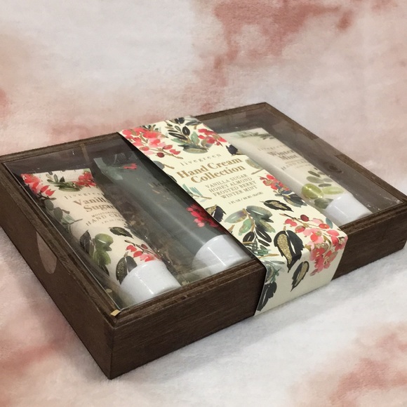 Livegreen Holiday Winter Scented Hand Cream Collection Crate NWT 4 Scents X 1 oz - Picture 6 of 16